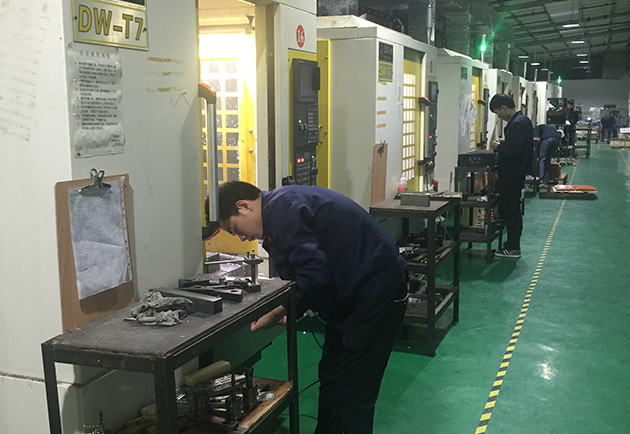 CNC numerical control milling