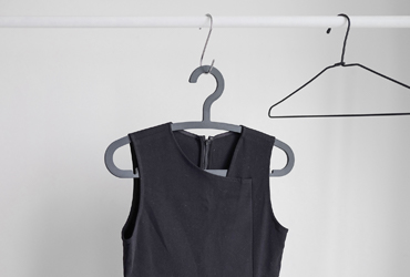 The red trendy sweatshirt worn