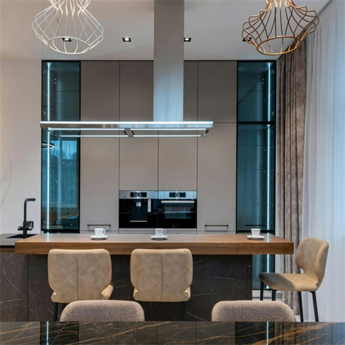 Solid wood triangle spec